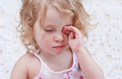 Аллергический конъюнктивит: лечение глаз и симптомыу взрослых