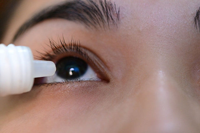Какие капли лучше от катаракты: список глазных капель для лечения