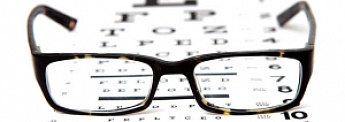 Чек проверки зрения у офтальмолога (авторефрактометр) - что значит