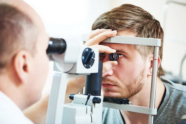 Операция по лечению отслойки сетчатки без очередей - сохраните зрение