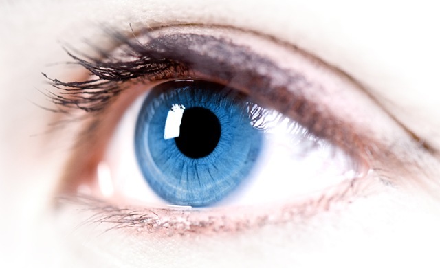 Витамины для глаз при астигматизме у детей и взрослых